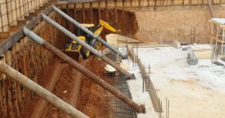 Устройство котлована Братск, цена от 305 руб./м3.
