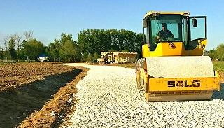 Отсыпка дороги в Братске от 2Землекопа-Брт от 915 руб. за метр