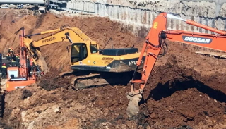 Разработка котлована экскаватором под фундамент в Братске — цена от 2542 руб. | 2Землекопа-Брт